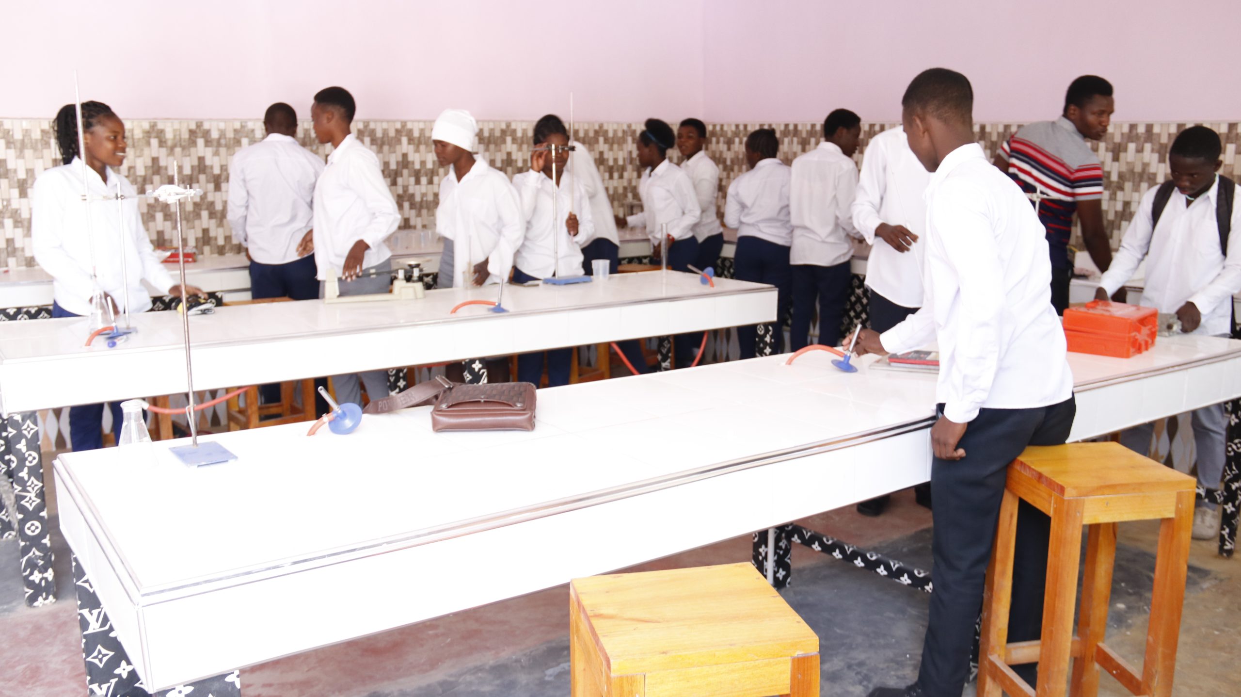 Certificate in Hotel/Hospitality – Food & Beverage Service (FBS)